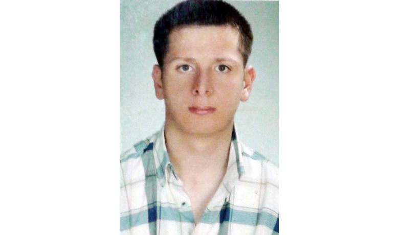 Samsun'da Ölen 17 Yaşındaki Gencin Organları 3 Kişiye Umut Oldu KalpKrizi Sonucu Beyin Ölümü Gerçekleşen 17 Yaşındaki Hami Karagüzel'in Organları Bağışlandı - Samsun'un Bafra ilçesinde ani kalp krizi sonucu beyin ölümü gerçekleşen 17 yaşındaki Hami Karagüzel'in organları 3 kişiye umut oldu.