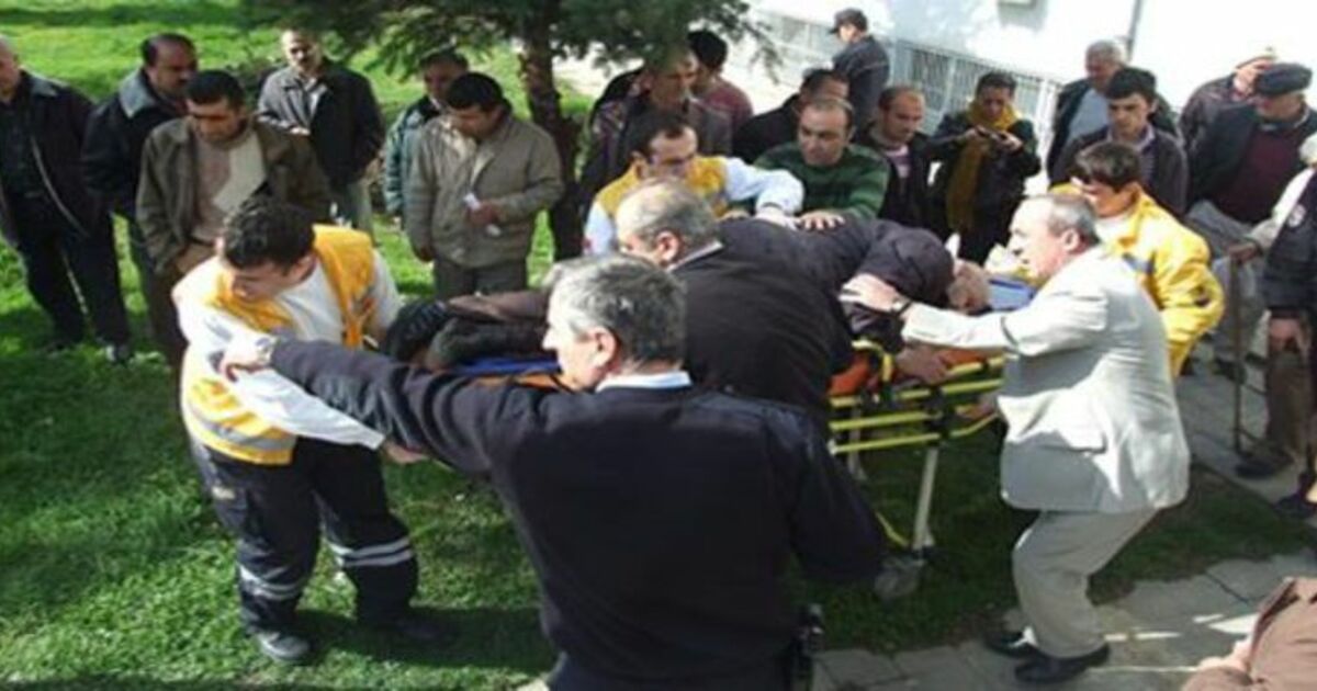 Merdivenden Düşen Yaşlı Adam Yaralandı