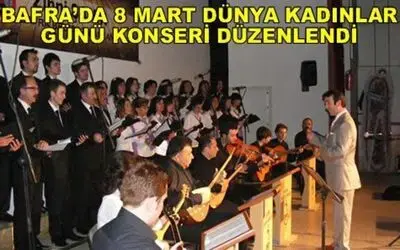 Kadınlar Gününde Halk Müziği Konseri