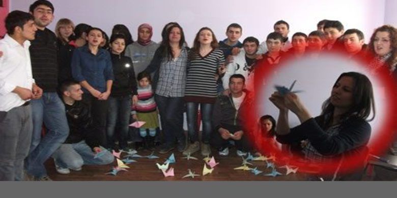 Turnalar Barışa Uçtu - Samsun`un 19 Mayıs ilçesinde, `Toplumsal Barış için Barışa katla` adı ile origami ile Turna Kuşları yapıldı