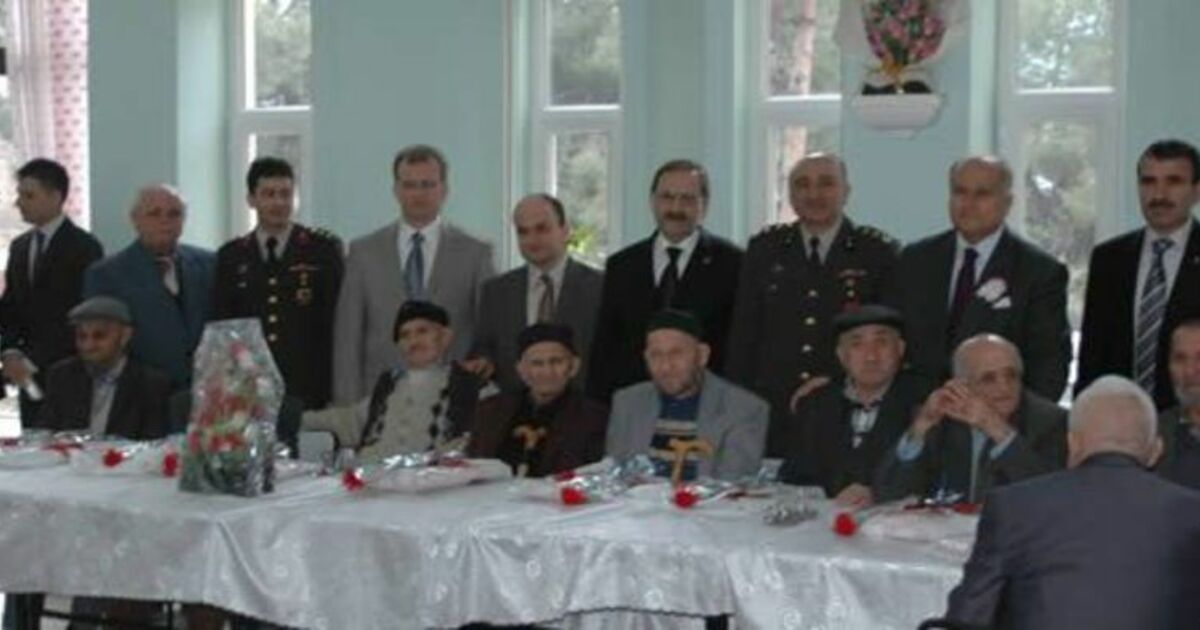Bafra Protokolünden Yaşlılara Ziyaret