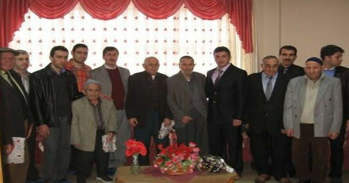 Anadolu Gençlik`ten Huzurevi Ziyareti