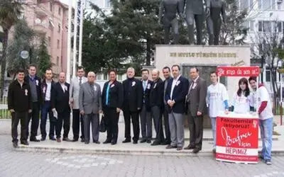 Bafra Balkan Türklerinden `fakültemizi İstiyoruz`