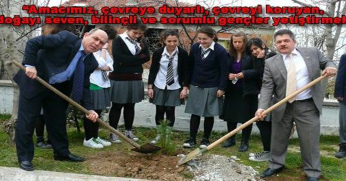 Bafra Anadolu Lisesi Öğrencileri Fidan Dikti