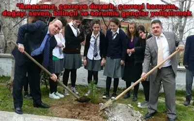 Bafra Anadolu Lisesi Öğrencileri Fidan Dikti