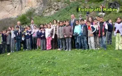Bafra`da Öğrenciler Doğada Ders İşlediler