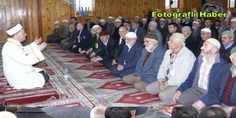 Bafra İlçe Müftülüğünden Mevlid-i Şerif - Bafra ilçe Müftülüğü tarafından, 2010 Yılı Kutlu Doğum Haftası programı etkinlikleri çerçevesinde, Mevlidi Şerif düzenlendi.