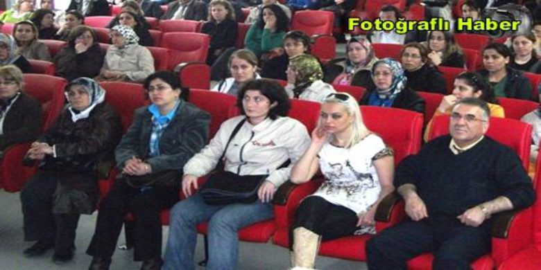 Samsun`da Kırım Kongo Kanamalı Ateşi Semineri - Samsun Sağlık Müdürlüğü Bulaşıcı Hastalıklar Şubesi tarafından Kırım Kongo Kanamalı Ateşi ile ilgili Samsun ve ilçelerindeki Yardımcı Sağlık personeline eğitim semineri düzenlendi.