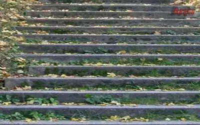 Bafra` Da Merdivenden Düşen Kişi Yaralandı.