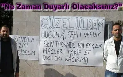 Bafra Cumhuriyet Meydanında Pankart Astılar