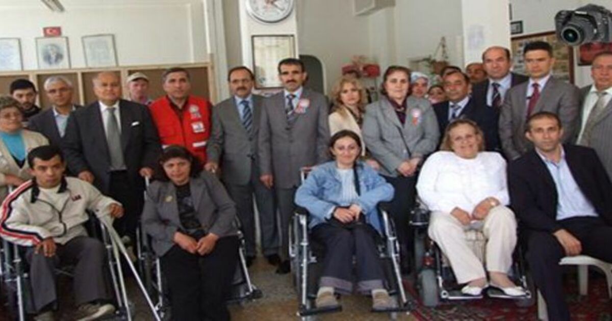 Türk Kızılayı Bafra Şubesi 37 Engelliyi Sevindirdi