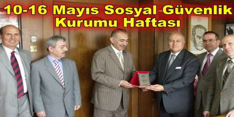 Samsun Sgk`dan Boyacı`ya Ziyaret - 10`17 Mayis tarihlerinde kutlanan Sosyal Güvenlik Haftası sebebiyle protokol ziyaretlerini sürdüren SGK Yöneticileri  Bafra Kaymakamı Ayhan Boyacı`yı makamında ziyaret ettiler.