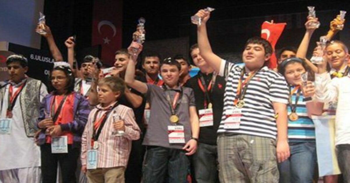 Alaçam Göçkün 75. Yıl Yibo Dünya 1.si Çıkardı
