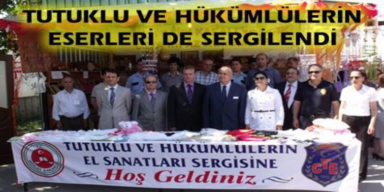 Yıl Sonu Sergisi Açılışı Yapıldı - Bafra`da İlçe Milli Eğitim Müdürlüğü`nün 2009-2010 Eğitim-Öğretim Yılı Kültürel Etkinlikleri ve Halk Eğitim Merkezi Müdürlüğü`nün Yıl Sonu Sergisi Törenle Açıldı.