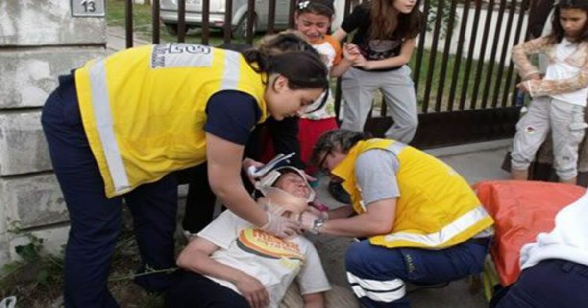 Bisikletli Yayaya Çarpıp Kaçtı