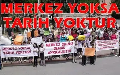 Merkez Okulu Kapanmasın Diye Yürüdüler
