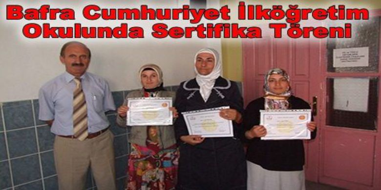 Aile Eğitimi Semineri Sona Erdi - Bafra Cumhuriyet İlköğretim Okulu tarafından öğrenci velilerine verilen aile eğitimi semineri tamamlandı.
