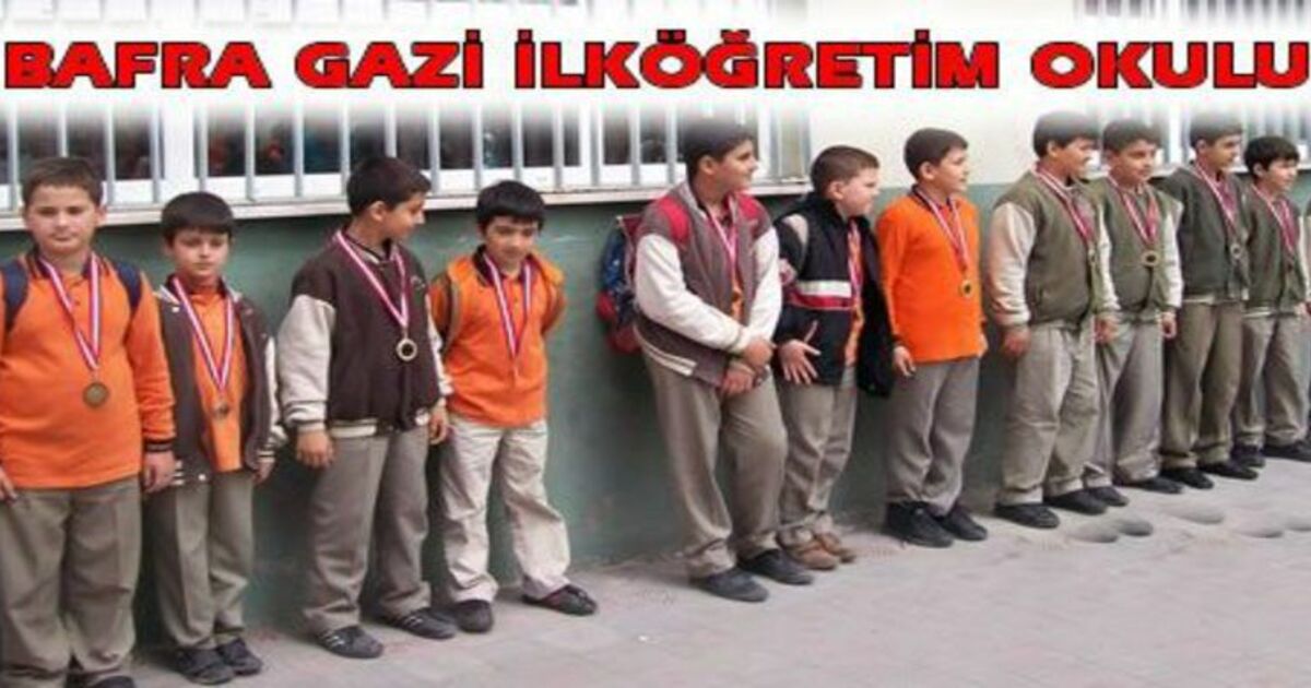 Satranç Takımına Madalyaları Verildi