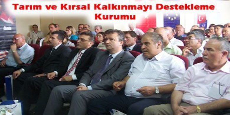 Tkdk 19 Mayıs`ta Tanıtıldı - Kırsal Kalkınma Programı IPARD ile birlikte AB kırsal kalkınma desteklerini üretici ve girişimcilerle buluşturacak olan Tarım ve Kırsal Kalkınmayı Destekleme Kurumu`nun (TKDK) Samsun Koordinatörlüğü 19 Mayıs ilçesinde tanıtıldı.