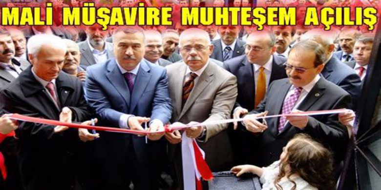 Bafra`da Miting Gibi Mali Müşavir Açılışı - Samsun`un Bafra İlçesinde Tabakhane Mahallesi Hacıkabaş Sokak`ta Serbest Muhasebeci, Mali Müşavir Engin Şen`e ait Muhasebe Bürosunun açılışı miting gibi bir muhteşem kalabalığa sahne oldu.