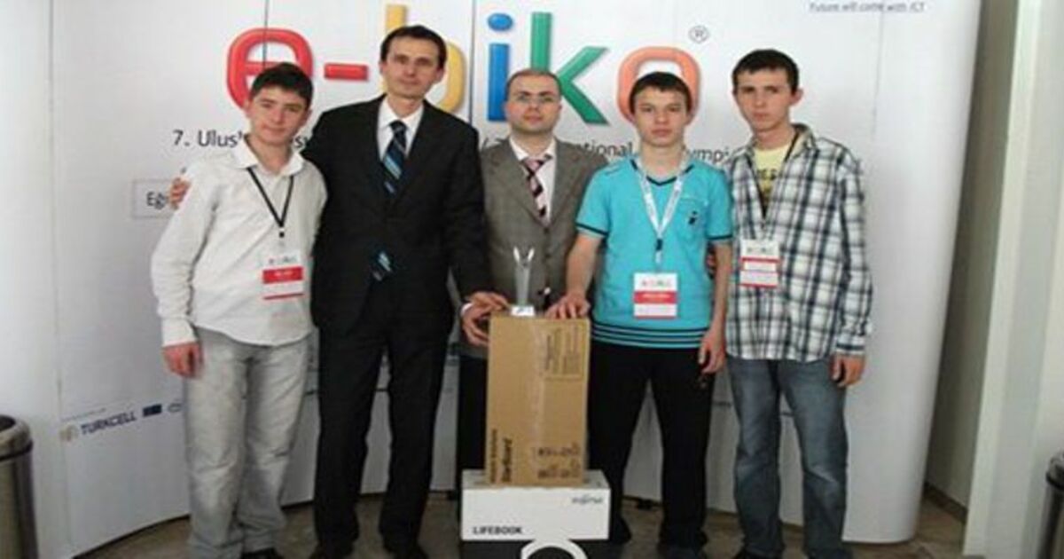 Yakakent Anadolu Lisesi`ne Çifte Ödül