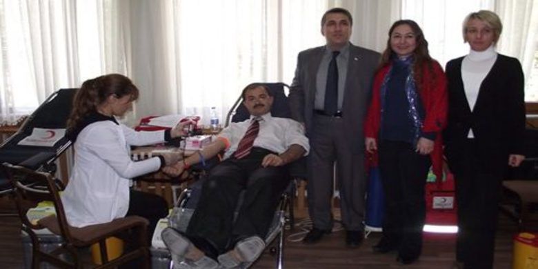 Bafra Orman İşletmesi`nden Kan Bağışı - Bafra İlçesinde yürütülen kan bağışı kampanyası kapsamında, Bafra Orman İşletme Müdürlüğü kan bağışında bulundu.