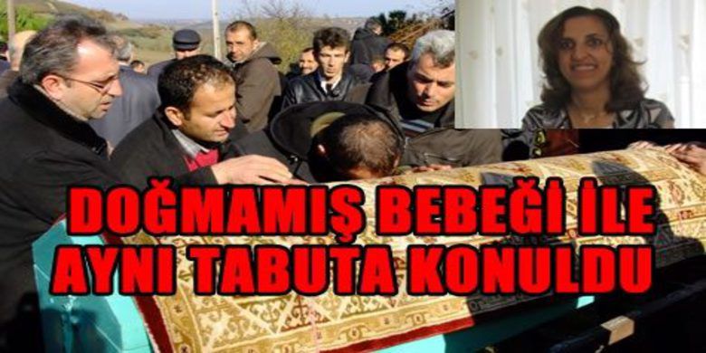 Esra Kavak Bebeği İle Aynı Tabutta Gömüldü - Erzurum`un Aziziye ilçesinde trafik kazasında hayatını kaybeden 1 çocuk annesi öğretmen Esra Kavak (32) Bafra`ya Çalköy`de toprağa verildi.