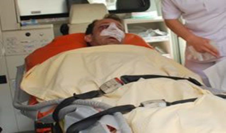 Vahşice Darp Edilen Öğretmen Fakülteye Sevk Edildi - Samsun`un Bafra ilçesinde evinin önünde darp edilerek ağır yaralan öğretmen, Samsun`a sevk edildi.