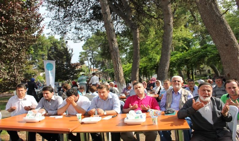 Yavuz Selim Vakfi Büyük Parkta Buluştu