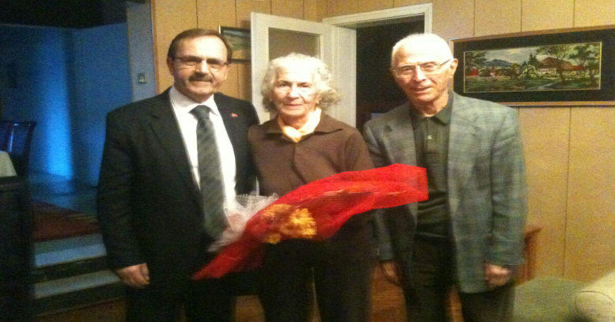 Başkan Şahin Öğretmenlerini Unutmadı