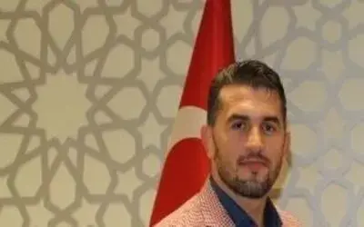 Başkan Genç'ten Milli Güreşçi Selçuk Çebi'ye Cumhuriyet Altını