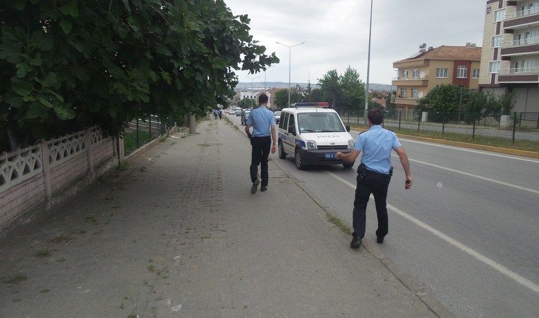 Şehir Magandaları Öğrencilere Korku Saldı - Yalçın Köse- Bafra Haber / Samsun`un Bafra ilçesinde kimliği belirsiz kişiler öğrencilerin üzerine silahla ateş açtı.