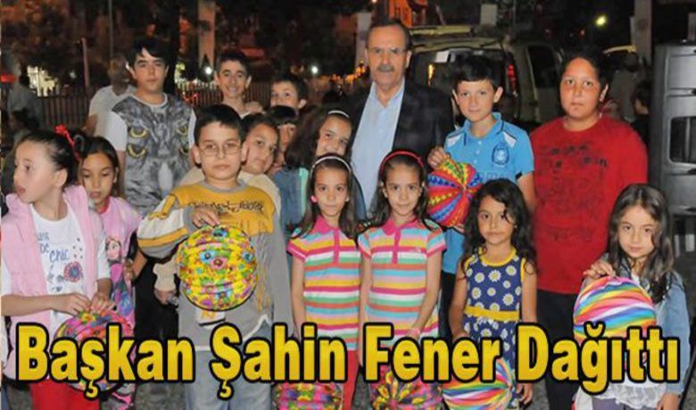 Başkan Şahin Fener Dağıttı - Bafra 600 yıllık geleneği olan sele sepet şenliklerine hazırlanmaya devam ediyor.