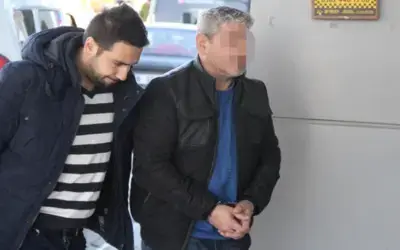 Uyuşturucu Partisine Polis Baskını