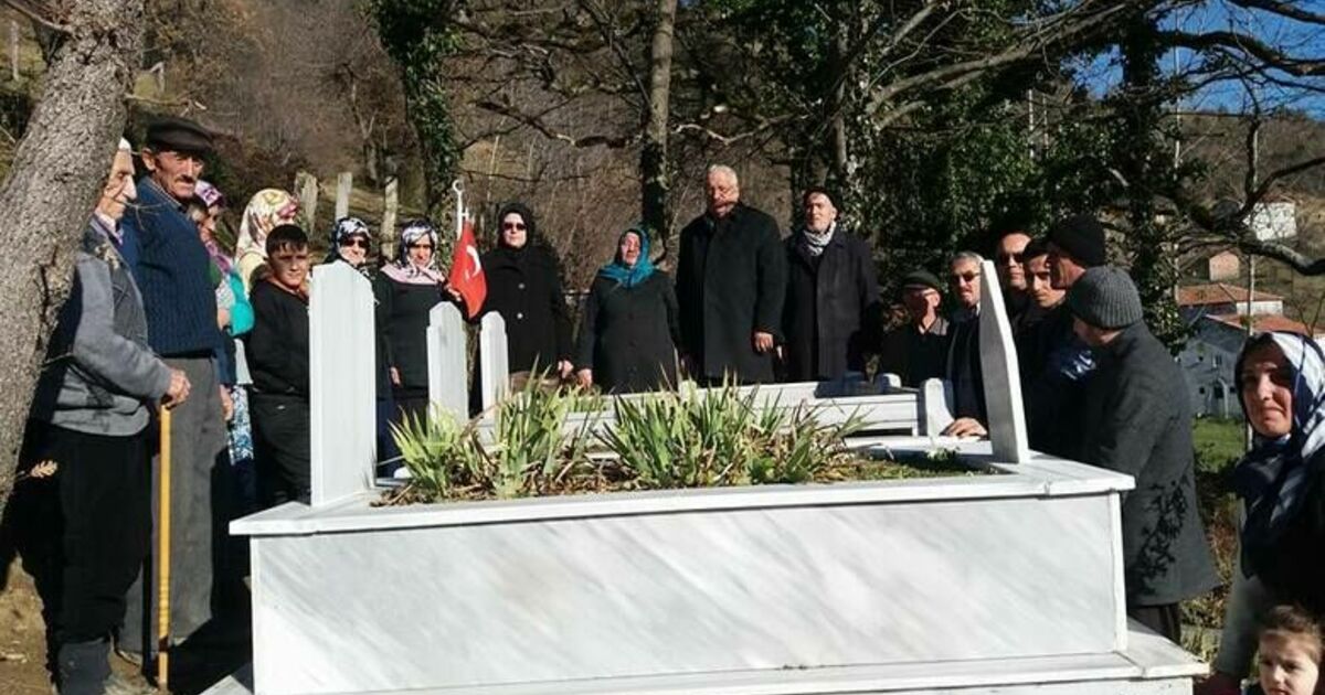 Alaçamlı Şehit Dursun Ali Süme Kabri Başında Dualarla Anıldı