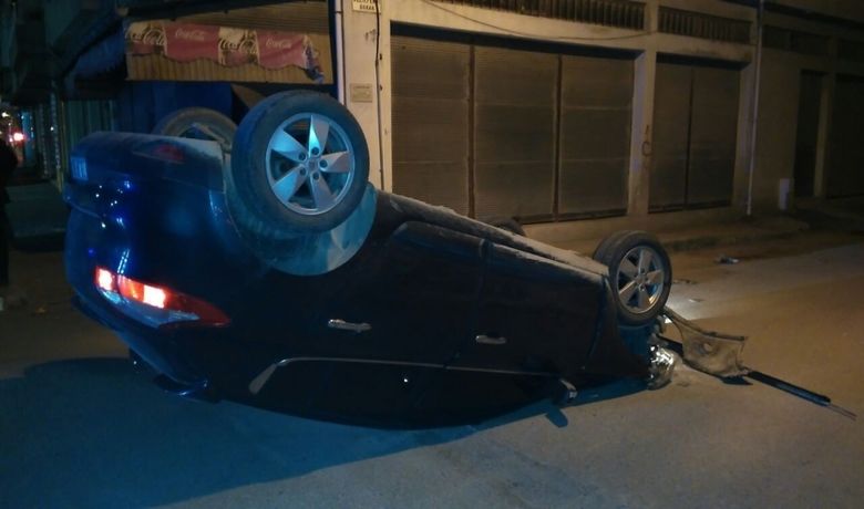 Takla Atan Otomobilin Sürücüsü Ortadan Kayboldu - Samsun'un Bafra ilçesinde takla atan otomobilin sürücüsü ortadan kayboldu.