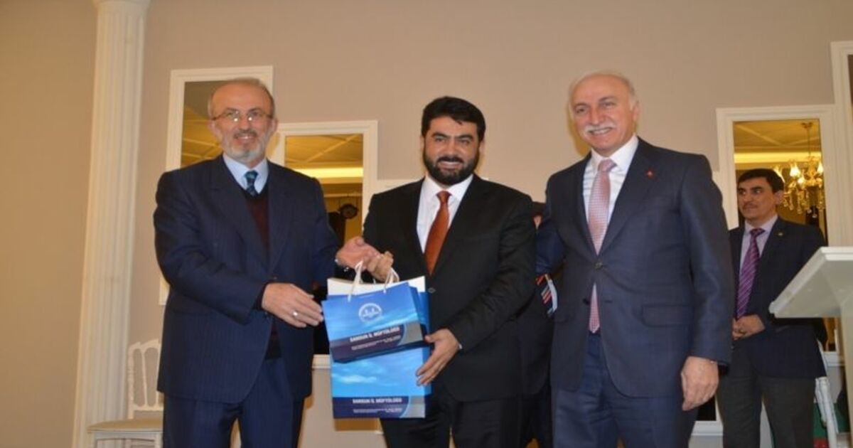 Mardin’e Tayini Çıkan Müftüye Veda Yemeği