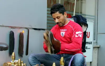 Babasının Anısını Mesleğini Yaparak Devam Ettiriyor