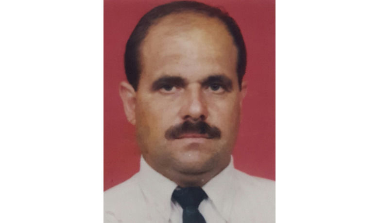 Tarlada Ölü Bulundu - Samsun'da eve dönmeyen bir kişi yapılan arama çalışmasında tarlada elinde kürek sırt üstü yatar halde ölü olarak bulundu.
