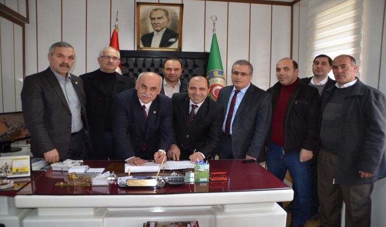Tarımda KadınGirişimciliğinin Güçlendirilmesi Programı - Samsun Bafra Ziraat Odası ile İŞKUR Bafra Şube Müdürlüğü arasında “Tarımda Kadın Girişimciliğinin Güçlendirilmesi Programı” protokol imzası atıldı.