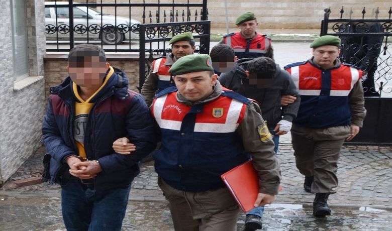 Önce Serbest Bırakıldılar Sonra Tutuklandılar - Samsun’un Bafra ilçesinde adli kontrol verilen 3 hırsızlık şüphelisi savcının itirazı üzerine tutuklandılar.