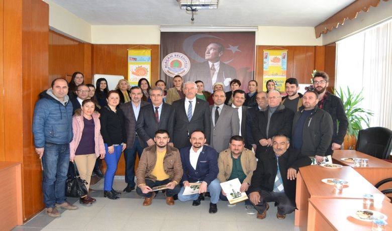 Girişimci Adayları Belgelerini Aldı - Samsun’un Alaçam ilçesinde düzenlenen “İŞKUR Uygulamalı Girişimcilik Kursu”nu tamamlayan 25 kişiye belgeleri verildi.