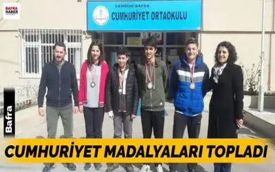 Bafra Cumhuriyet Ortaokulu Tekvandoda Madalyaları Topladı