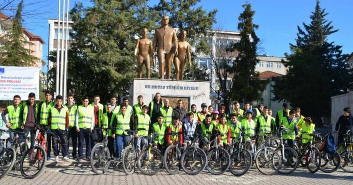 Bafra’da Sağlıklı Yaşam İçin Bisiklet Turu Düzenlendi