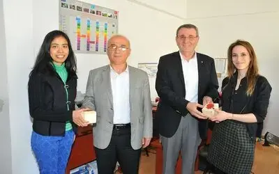 Murzioğlu'ndan Kadın Çalışanlara Hediye