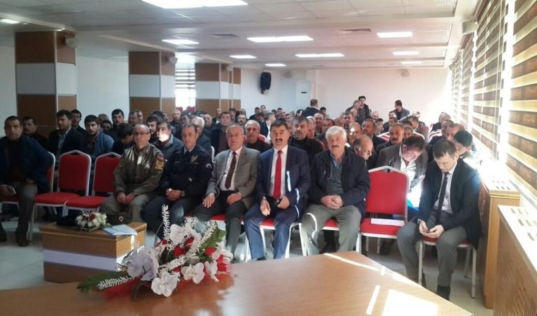 Jandarmadan Öğrenci Servis Şoförlerine Eğitim - Samsun’un Bafra ilçesinde, İlçe Milli Eğitim Müdürlüğü organizasyonunda İlçe Jandarma Komutanlığı tarafından ilçe genelinde faaliyet gösteren servis şoförlerine yönelik eğitim verildi.