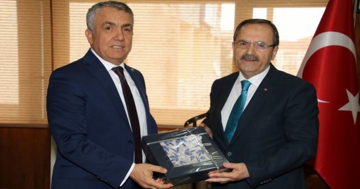 Başkan Şahin: “kızılırmak Üniversitesi İçin Seferberiz” Bafra Belediye Başkanı Zihni Şahin, Omü Rektörü Prof. Dr. Sait Bilgiç'i Ağırladı