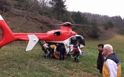 Ağaçtan Düşüp Yamaçtan Yuvarlanan Yaşlı Adamın Yardımına Helikopter Yetişti
