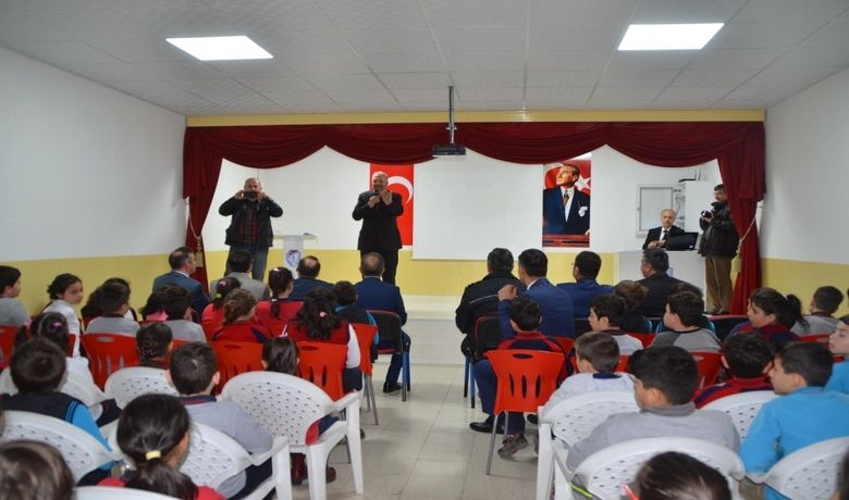 Trafik Bilinci Kazandırılması Eğitimleri - Samsun’un Bafra ilçesinde Milli Eğitim Bakanlığı Özel Öğretim Kurumları Genel Müdürlüğü ile Sürücü Eğitimcileri Konfederasyonu (TÜSEKON) işbirliğinde okul öncesi ve ilkokul öğrencilerine yönelik trafik bilinci kazandırılması eğitimleri başladı.