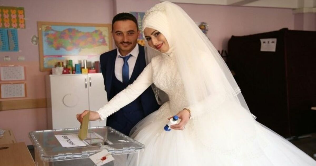 Gelin-damat Birlikte Oy Kullandı